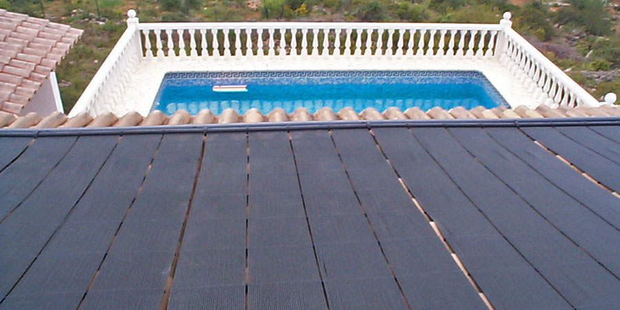 heating your pool with solar panels